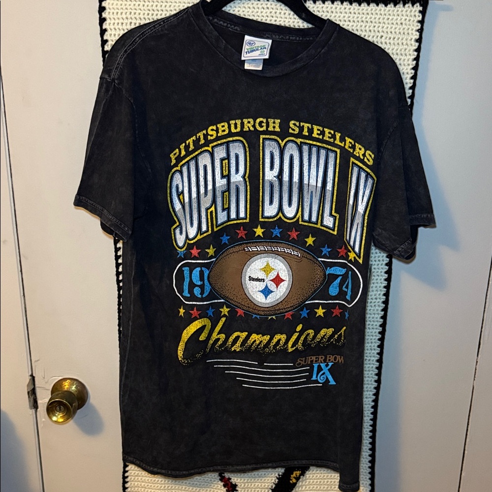 Pittsburgh Steelers Super Bowl IX T-Shirt acid wash size M